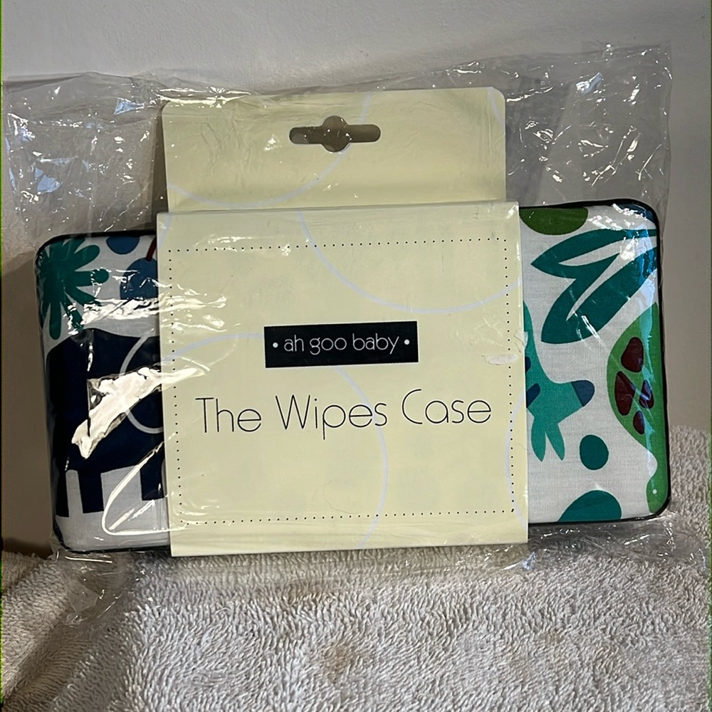 New in Packaging! Ah Goo Baby The Wipes Case. Zoo Frenzy
